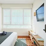 Bright Apartment In Saldanha